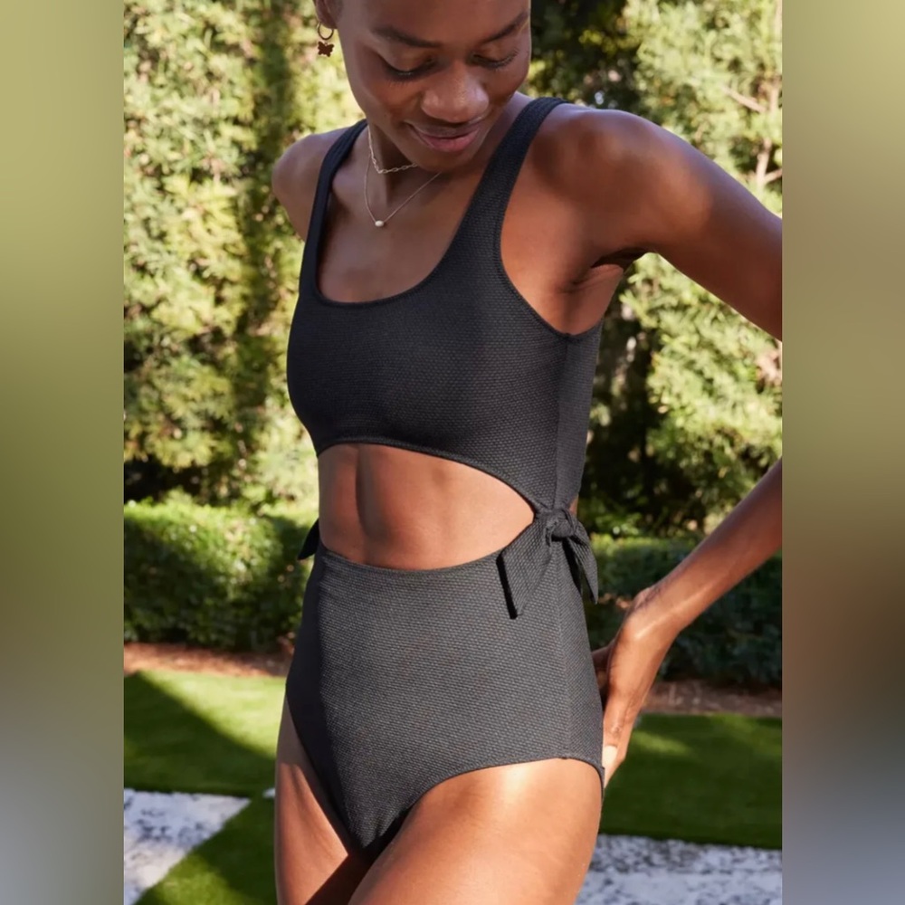 Women's Size S Aerie Pique Cut Out‎ Scoop One 1 Piece Black Bikini Swimsuit